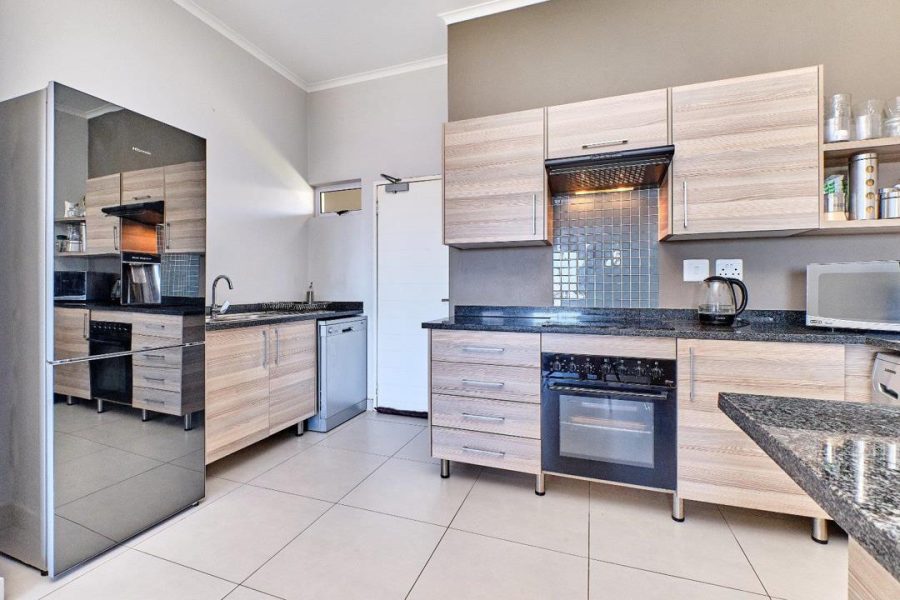 2 Bedroom Apartment : Flat for Sale in Blue Hills 1